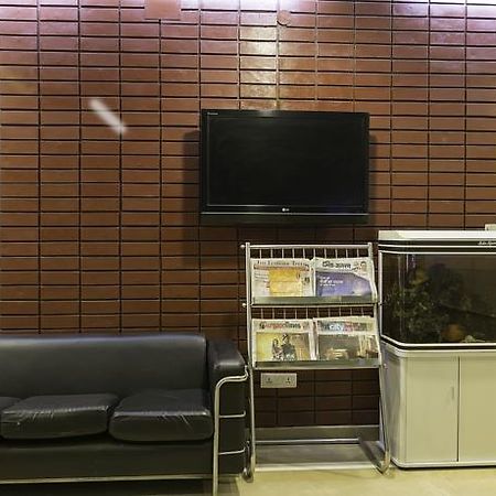 Treebo Palm Tree Palam Vihar Hotel คูร์เคาน์ ภายนอก รูปภาพ