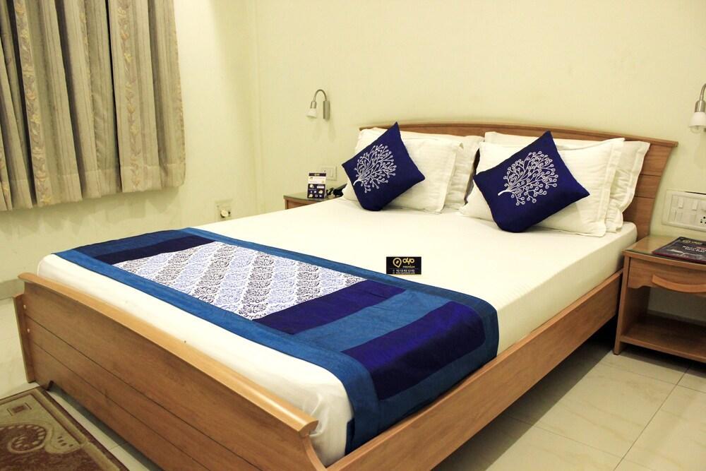 Treebo Palm Tree Palam Vihar Hotel คูร์เคาน์ ภายนอก รูปภาพ