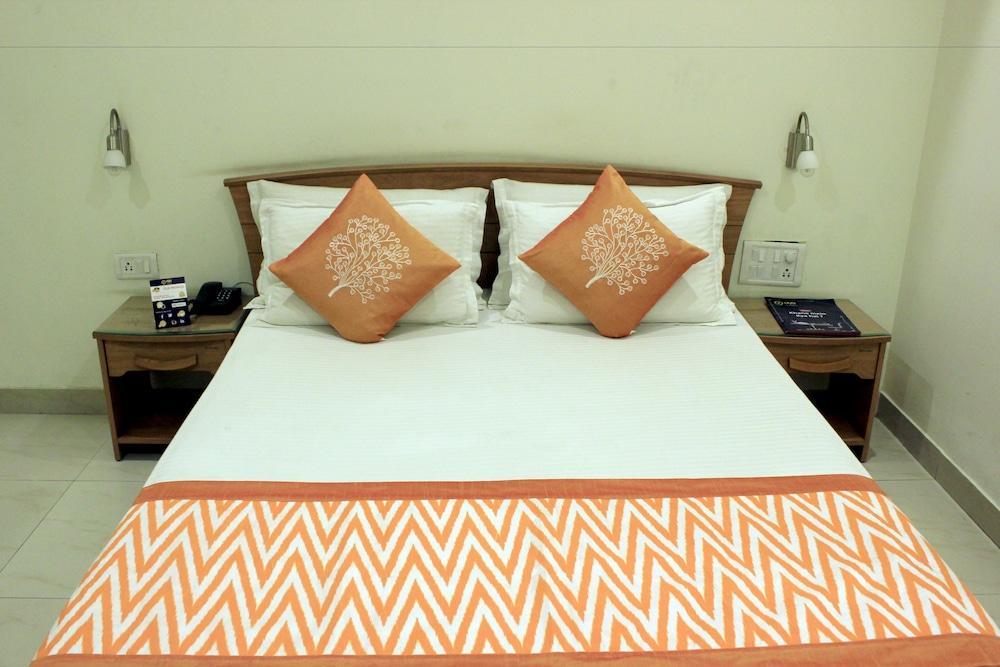 Treebo Palm Tree Palam Vihar Hotel คูร์เคาน์ ภายนอก รูปภาพ