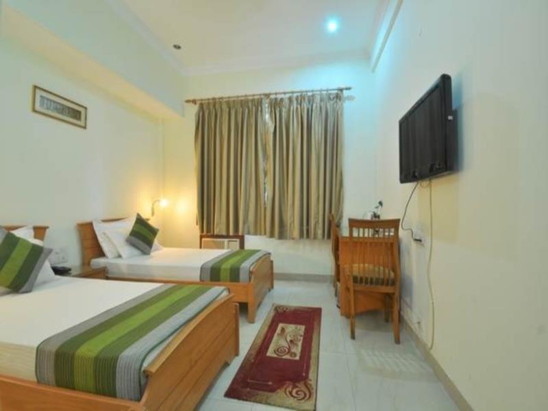 Treebo Palm Tree Palam Vihar Hotel คูร์เคาน์ ภายนอก รูปภาพ